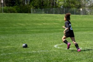 サッカーにおける膝のロッキング予防方法は？