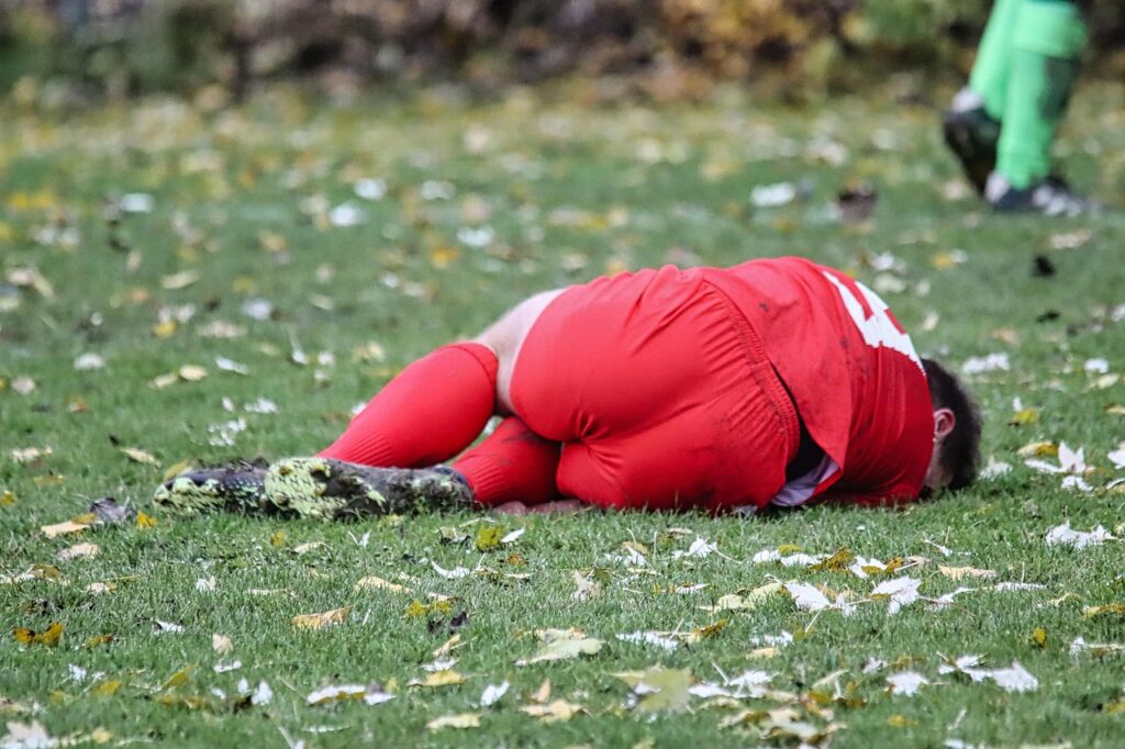 サッカーでの膝の怪我を予防するためのおすすめグッズは？