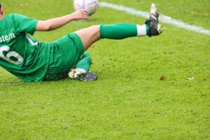 女子サッカーにおける筋トレのACL予防の目安は？