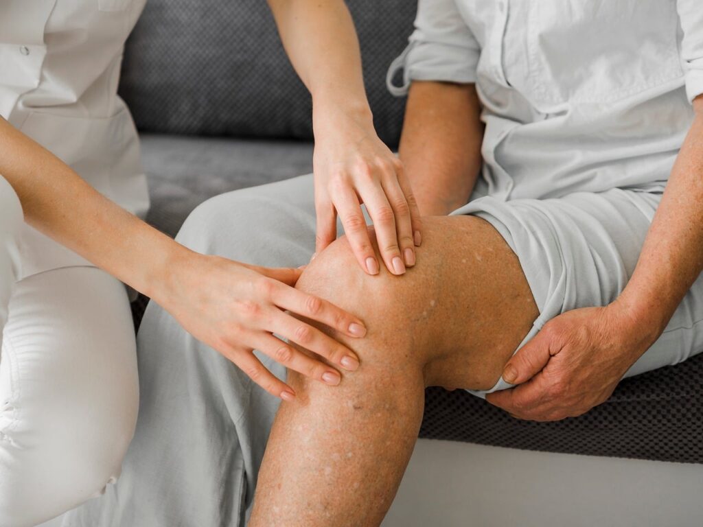 ACL断裂のスポーツ医学における治療法は？